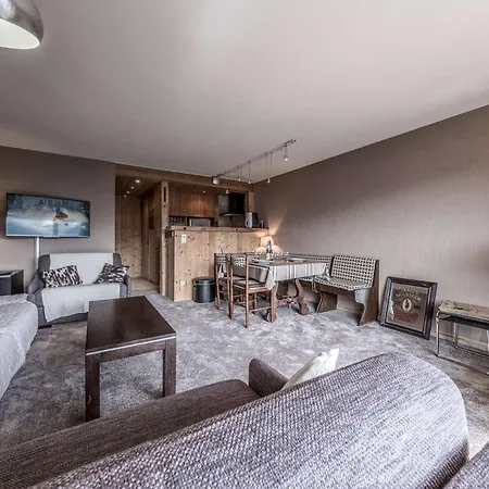 Apartment Centre Station 1850, 2 Espaces, 4 A 6 Personnes, Skis Aux Pieds, Wifi, Parking - Fr-1-631-216